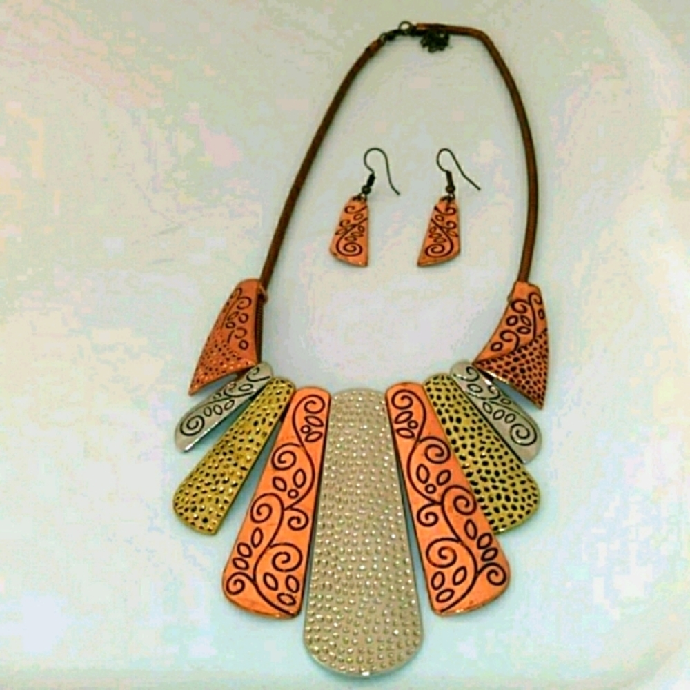 Necklace and Earrings Set Vintage